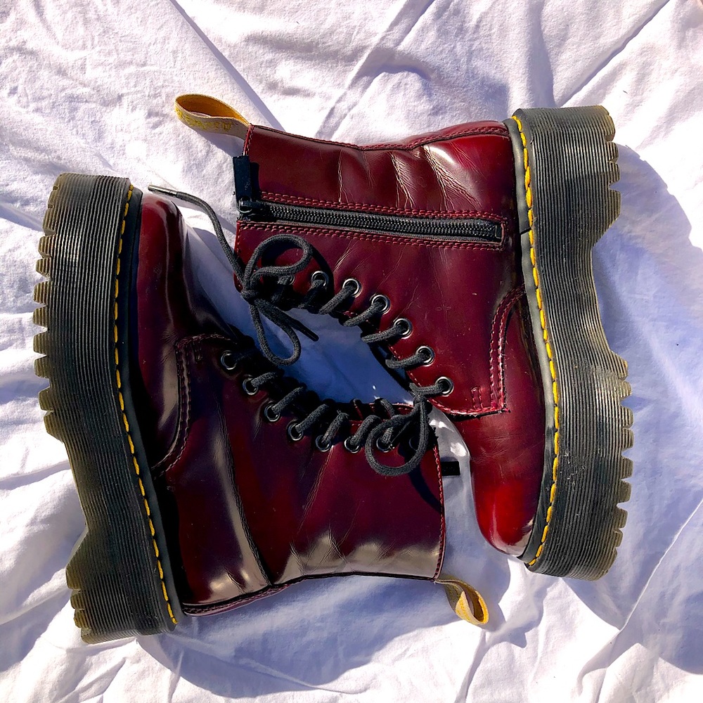 Vegan Jadon II Platform Dr. Martens Boots